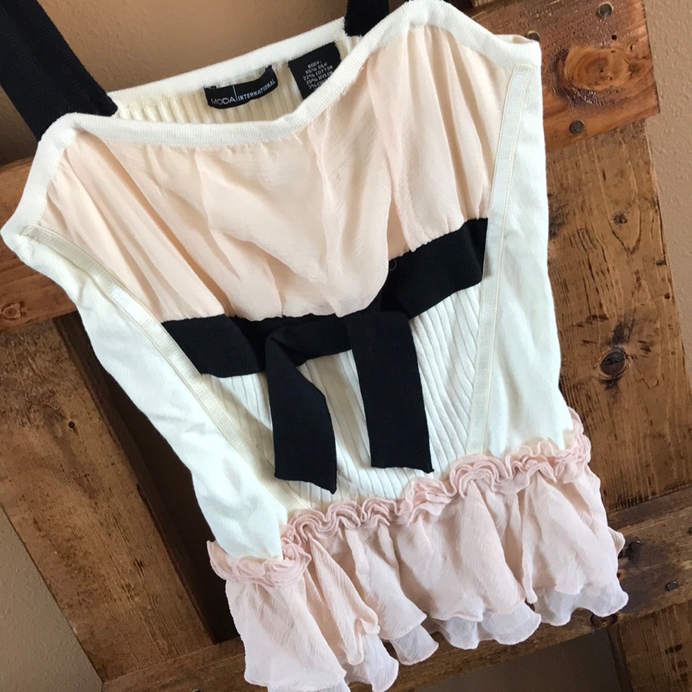 Moda International Corset Inspired Tank 💋